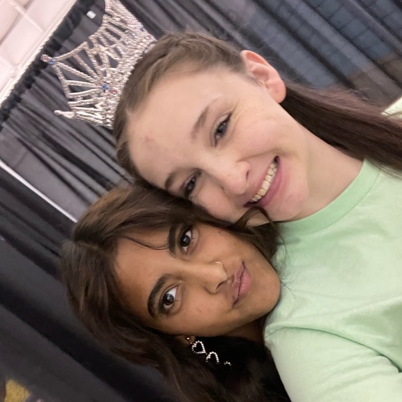 RACHEL IS LIVE 🩷🩷🩷🩷 - Picture 5 of 7